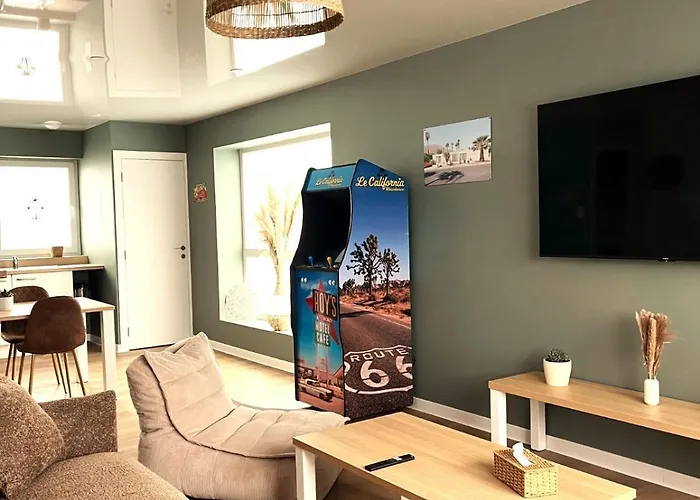 Palm Spring - Familiale Dans Avec Piscine